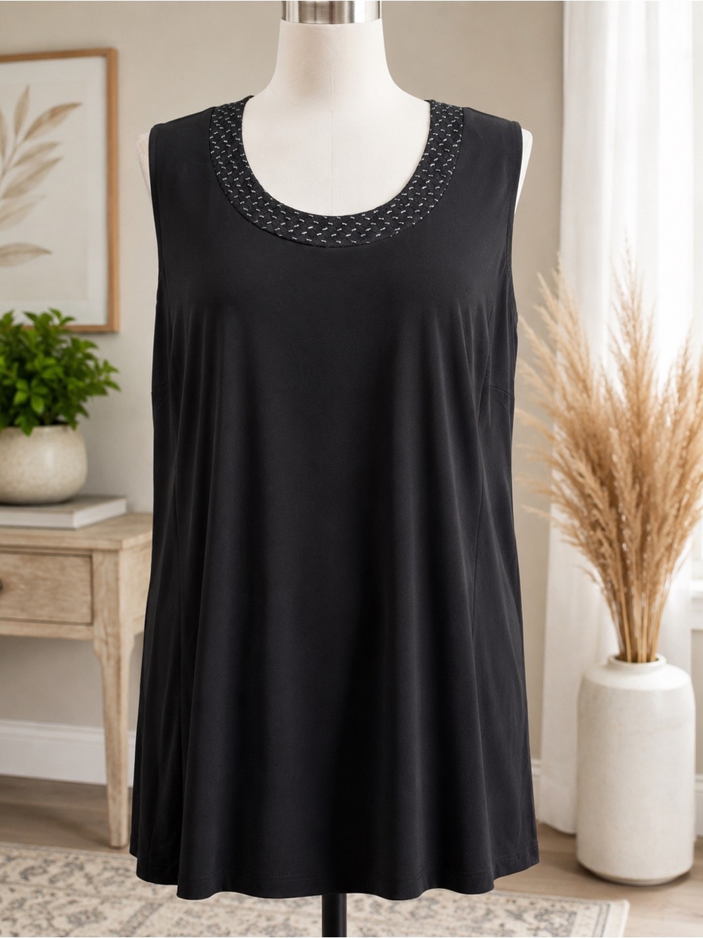 Catherines women’s black sleeveless tunic dress size 1X (18/20W).